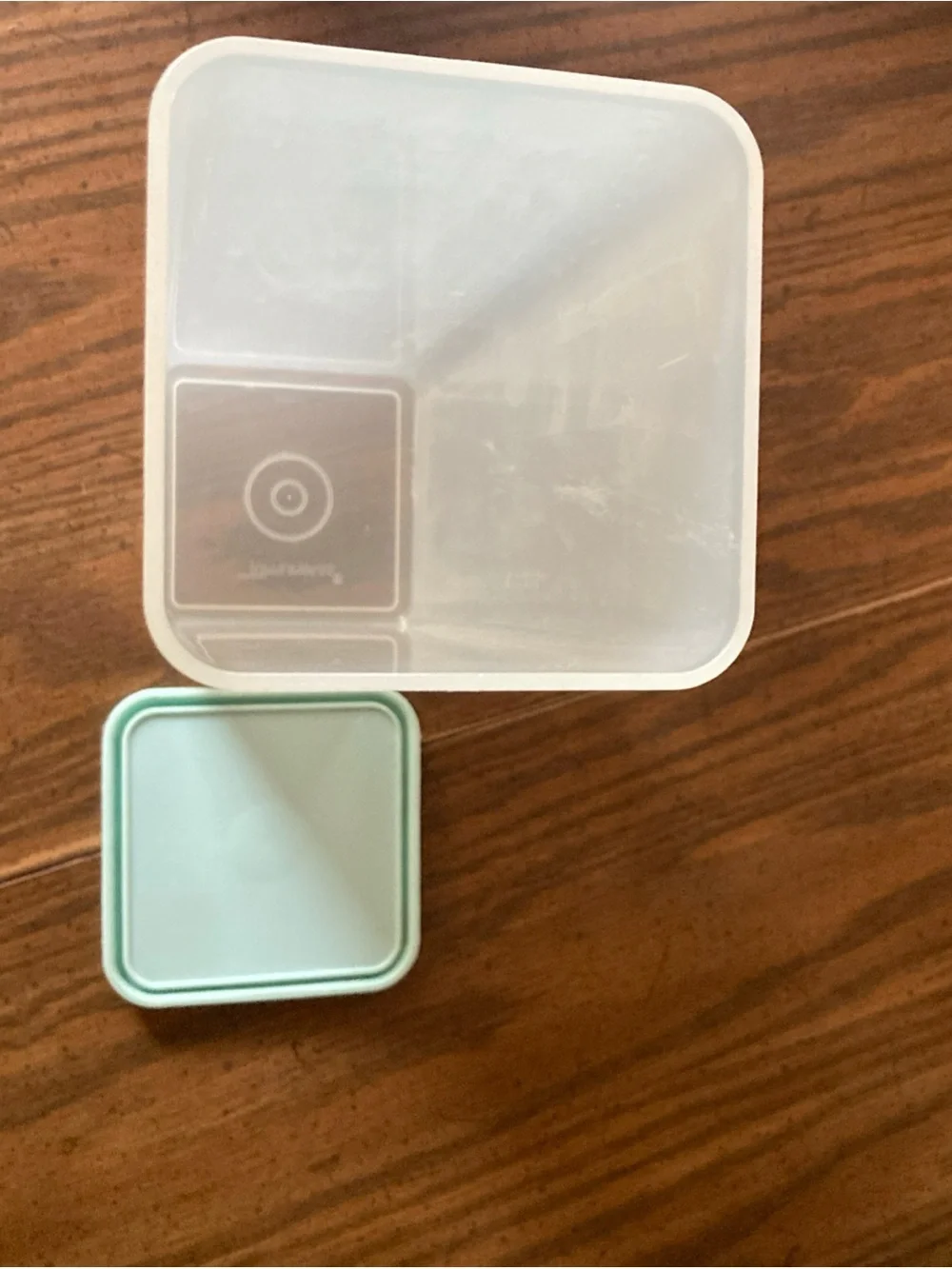 Tupperware velveeta storage Plastic Pantry Container with Mint Green Lid tray